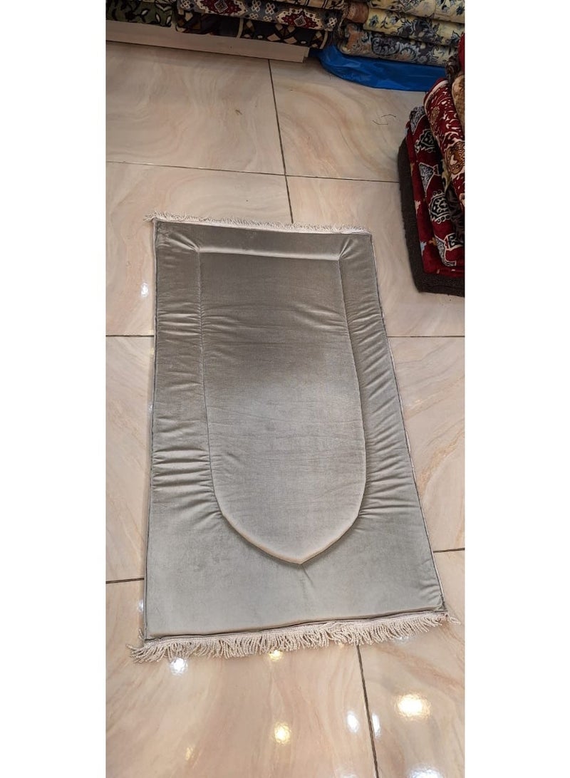 MISK Prayer mat measuring 110*67 cm, 3 cm thick - Image 3